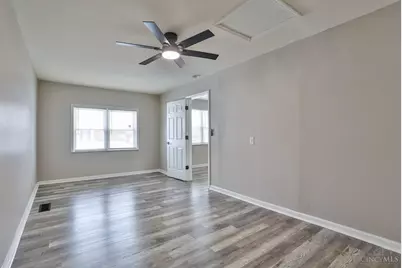 2071 Roosevelt Avenue, Springfield Township, OH 45240 - Photo 18
