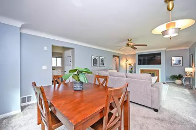 3673 Boomer Road, Cincinnati, OH 45247 - Photo 8