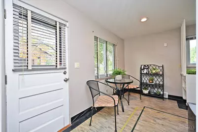 3673 Boomer Road, Cincinnati, OH 45247 - Photo 10