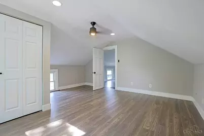 626 E Ross Avenue, Cincinnati, OH 45217 - Photo 12