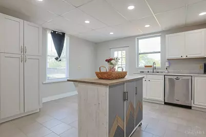 626 E Ross Avenue, Cincinnati, OH 45217 - Photo 10