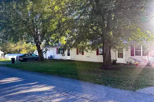 135 W Main St, Leesburg, OH 45135 - Photo 2