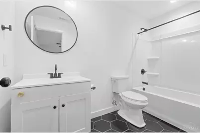 5814 Montgomery Road, Cincinnati, OH 45212 - Photo 16