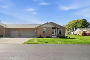 319 Terrace Ct, Trenton, OH 45067 - Photo 2