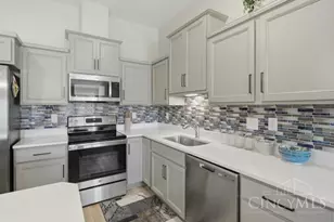 5872 Parkview Ln, Miami Township, OH 45150 - Photo 14