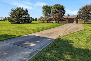 5943 Elk Creek Rd, Madison Township, OH 45042 - Photo 4