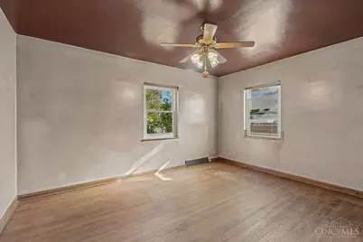 2883 Temple Avenue, Cincinnati, OH 45211 - Photo 6