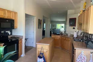 5392 Scarletoak Dr, Cincinnati, OH 45239 - Photo 8