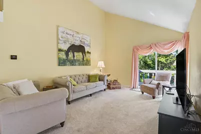 161 Twin Lakes Drive, Fairfield, OH 45014 - Photo 4
