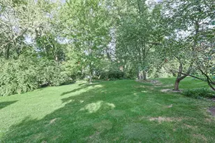 281 Carriage Cir Dr, Springdale, OH 45246 - Photo 26