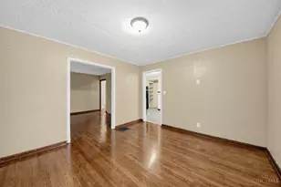 1105 Regent Ave, Cincinnati, OH 45237 - Photo 14
