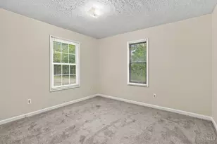 813 S College Ave, Oxford, OH 45056 - Photo 16