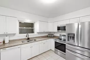 9596 Leebrook Dr, Springfield Township, OH 45231 - Photo 18