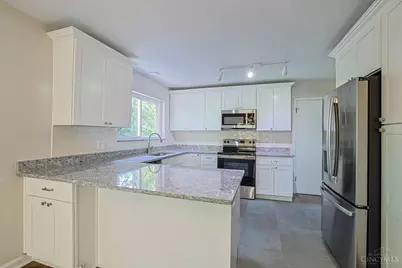 2079 Arrowood Place, Springfield Township, OH 45231 - Photo 18