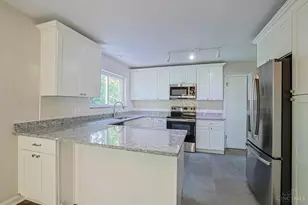 2079 Arrowood Pl, Springfield Township, OH 45231 - Photo 18