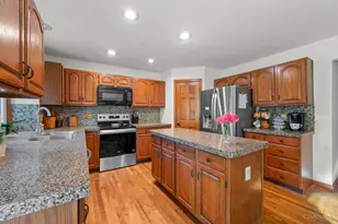 1275 Avalon Dr, Hamilton Township, OH 45039 - Photo 14