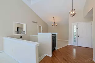 5690 Windridge View, Columbia Township, OH 45243 - Photo 4