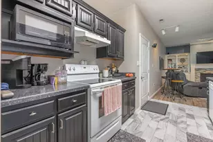 1860 Brandonhall Dr, Miamisburg, OH 45342 - Photo 8