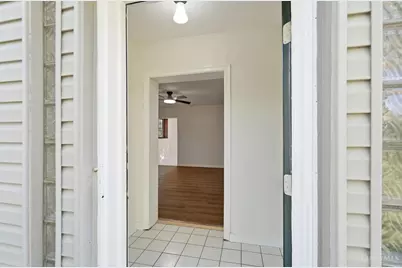 2710 Carroll Avenue, Cincinnati, OH 45248 - Photo 2