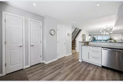 3760 Ashworth Drive, Cincinnati, OH 45208 - Photo 10