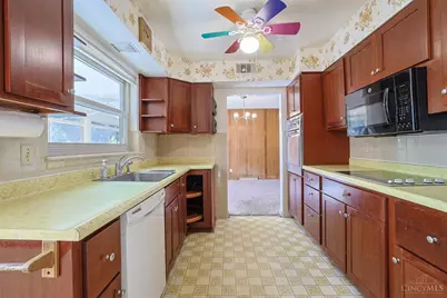 2948 Blue Haven Terrace, Cincinnati, OH 45238 - Photo 16