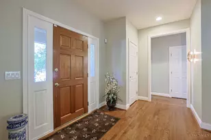 285 Ashley Ct, Wyoming, OH 45215 - Photo 6