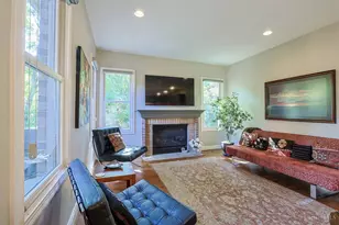 285 Ashley Ct, Wyoming, OH 45215 - Photo 14