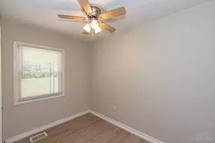 1560 Bowman Dr, Xenia, OH 45385 - Photo 10