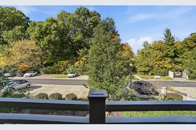 9860 Regatta Drive #305, Cincinnati, OH 45252 - Photo 32