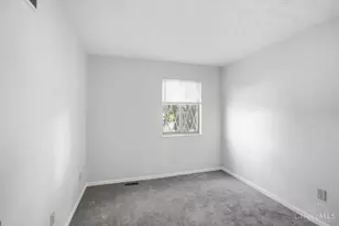 9409 Haddington Ct, Colerain Township, OH 45251 - Photo 20