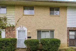 1962 Larkswood Dr, Dayton, OH 45417 - Photo 1