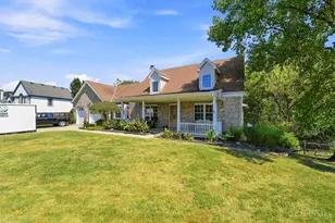 7870 Surreywood Dr, Miami Township, OH 45052 - Photo 6