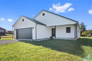 595 High St, Tiffin Twp, OH 45693 - Photo 4