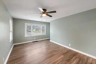 81 Carlton Dr, Hamilton, OH 45015 - Photo 6