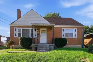 9237 Orangewood Dr, Colerain Township, OH 45231 - Photo 2