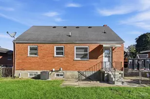 9237 Orangewood Dr, Colerain Township, OH 45231 - Photo 34
