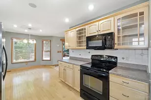 1589 Rockleigh Rd, Washington Twp, OH 45458 - Photo 14