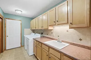 1589 Rockleigh Rd, Washington Twp, OH 45458 - Photo 16