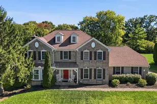 8218 Eagle Ridge Dr, West Chester, OH 45069 - Photo 2