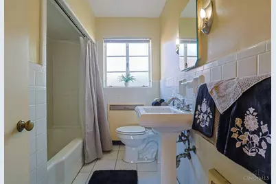 7561 Kirtley Drive, Sycamore Township, OH 45236 - Photo 24