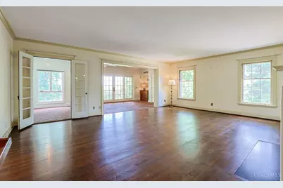 11 Weebetook Lane, Cincinnati, OH 45208 - Photo 6