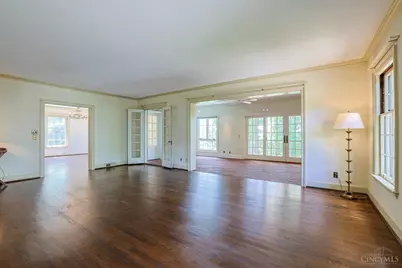 11 Weebetook Lane, Cincinnati, OH 45208 - Photo 8