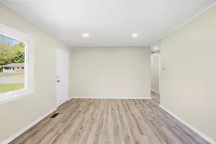 2680 Topeka St, Colerain Township, OH 45231 - Photo 8