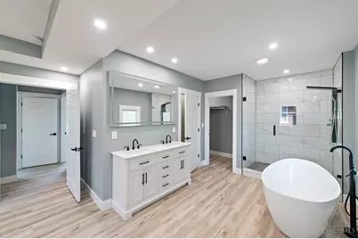 3947 Warwick Avenue, Cincinnati, OH 45229 - Photo 18
