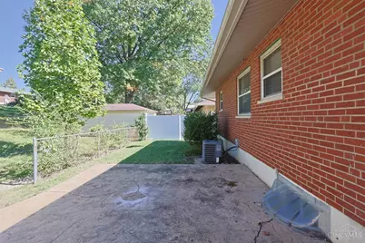4290 Selby Court, Cheviot, OH 45211 - Photo 24