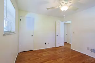 4290 Selby Ct, Cheviot, OH 45211 - Photo 16