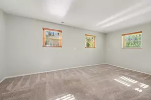 306 Wakefield St, Loveland, OH 45140 - Photo 12