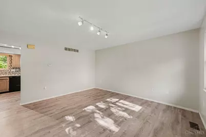 306 Wakefield Avenue, Loveland, OH 45140 - Photo 4