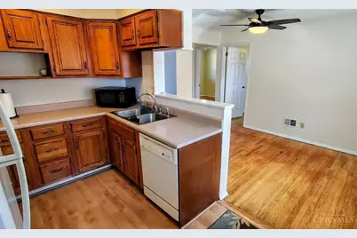 3383 Lakemeadow Court, Colerain Township, OH 45239 - Photo 10