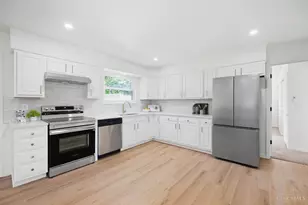 812 Yorkhaven Rd, Springdale, OH 45240 - Photo 8